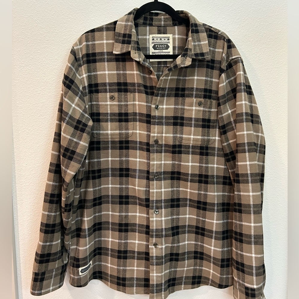 Figgy Active R/S Men’s Large Plaid Button Down